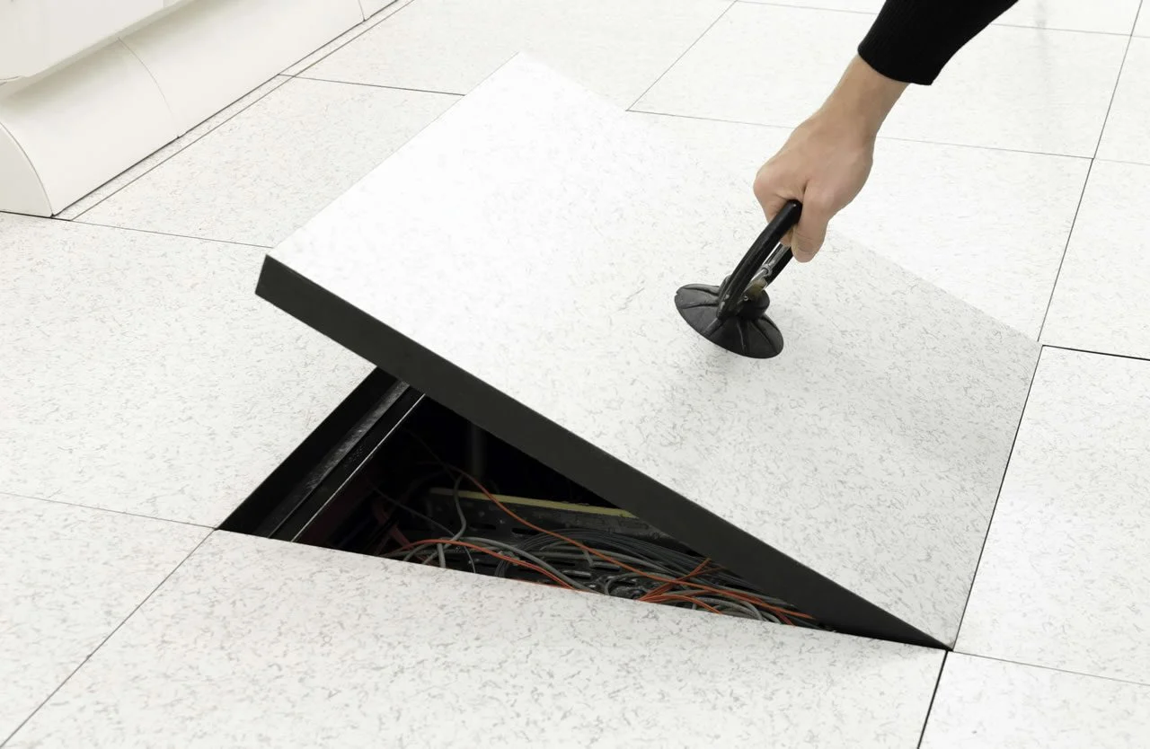 Tipos de Pisos Elevados: Conheça os Modelos e Suas Aplicações